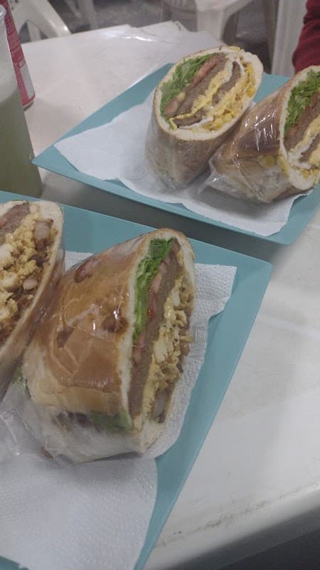 Truck Lanches e Porções