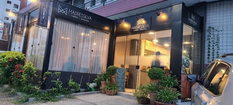 Madressilva Café e Restaurante
