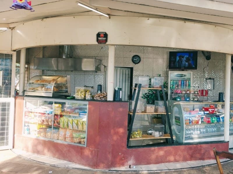 Moriá Café-Conveniência & Cia