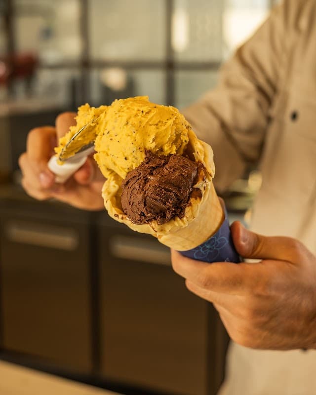 Latte Ricco Gelato
