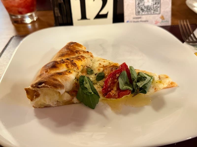 Di Madre Pizzaria