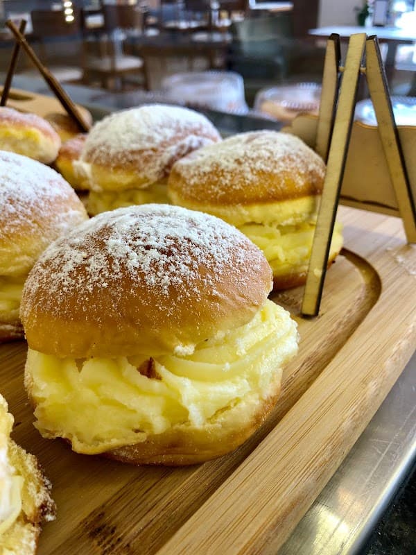 Lynda Bakery