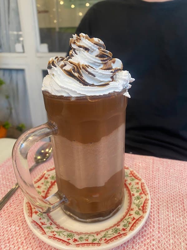 Lynda Bakery