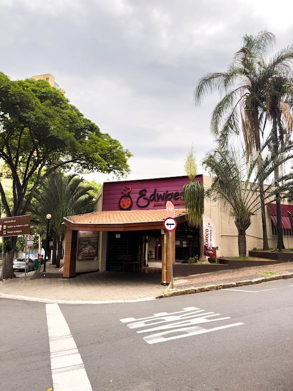 Edwiges Pizza e Bistrô | Centro | Americana